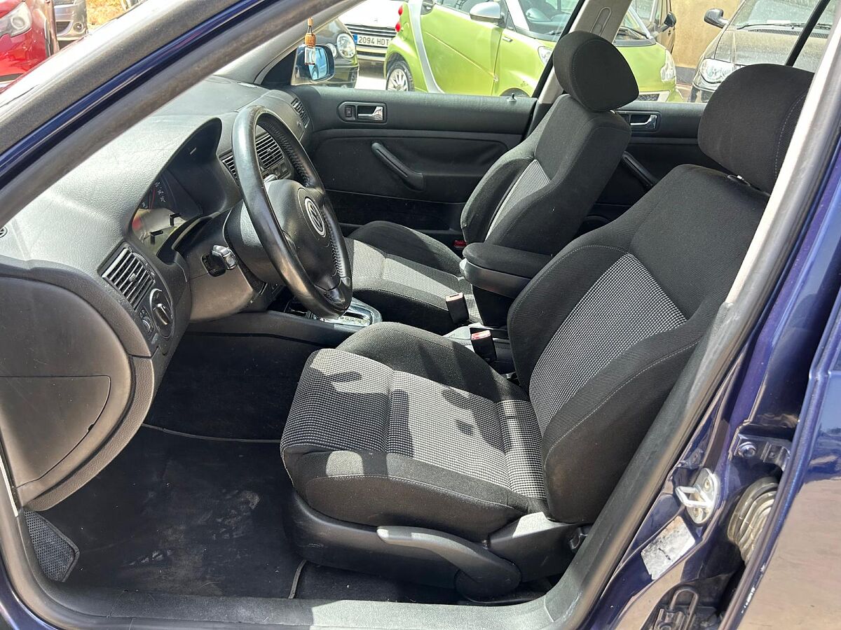 VOLKSWAGEN GOLF 1.6 AUTO SPANISH LHD IN SPAIN 94000 MILES BARGAIN PX 2001